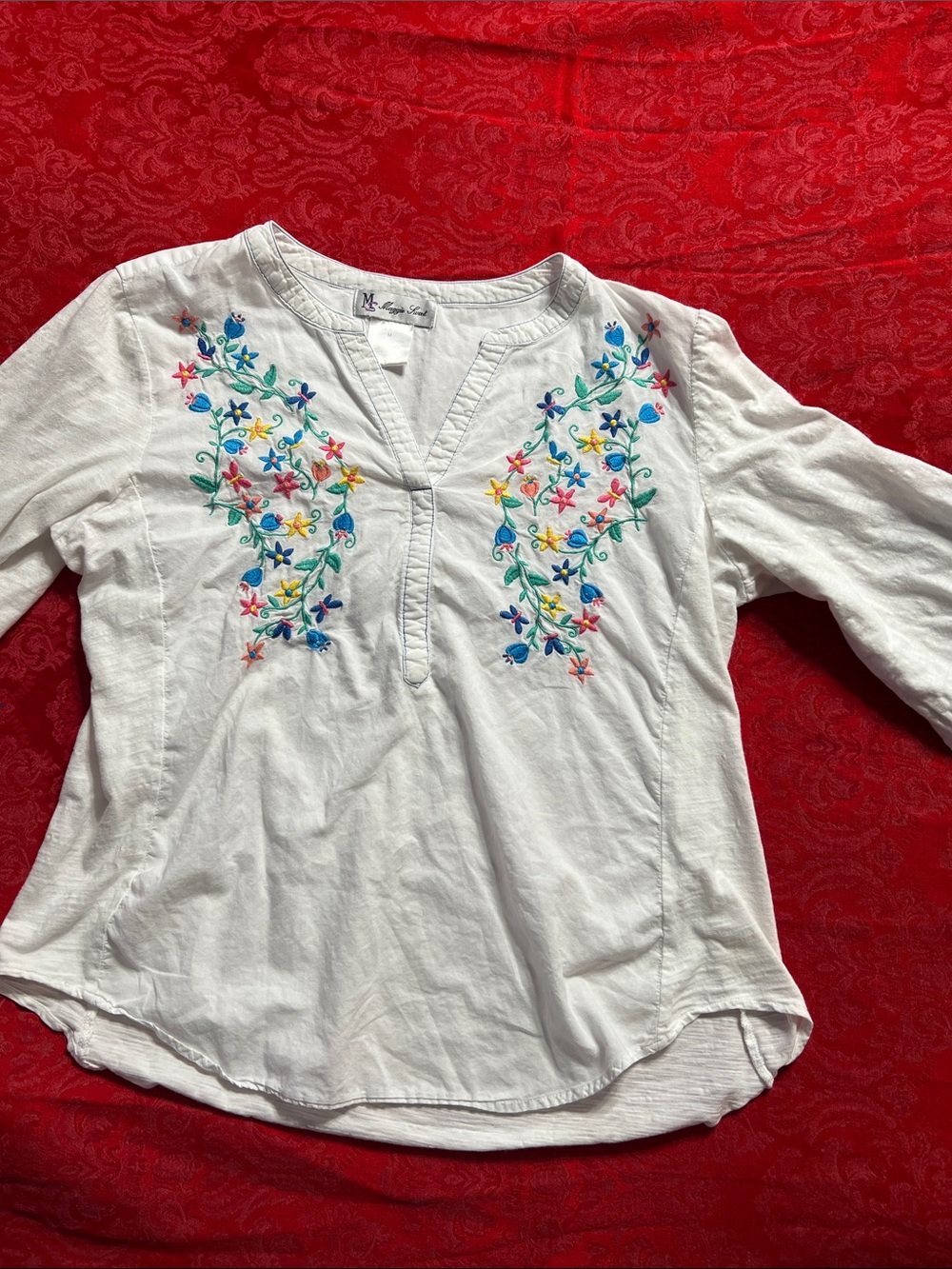 Maggie Sweet White Embroidered Floral Top Women’s Medium Boho Stretch Blouse